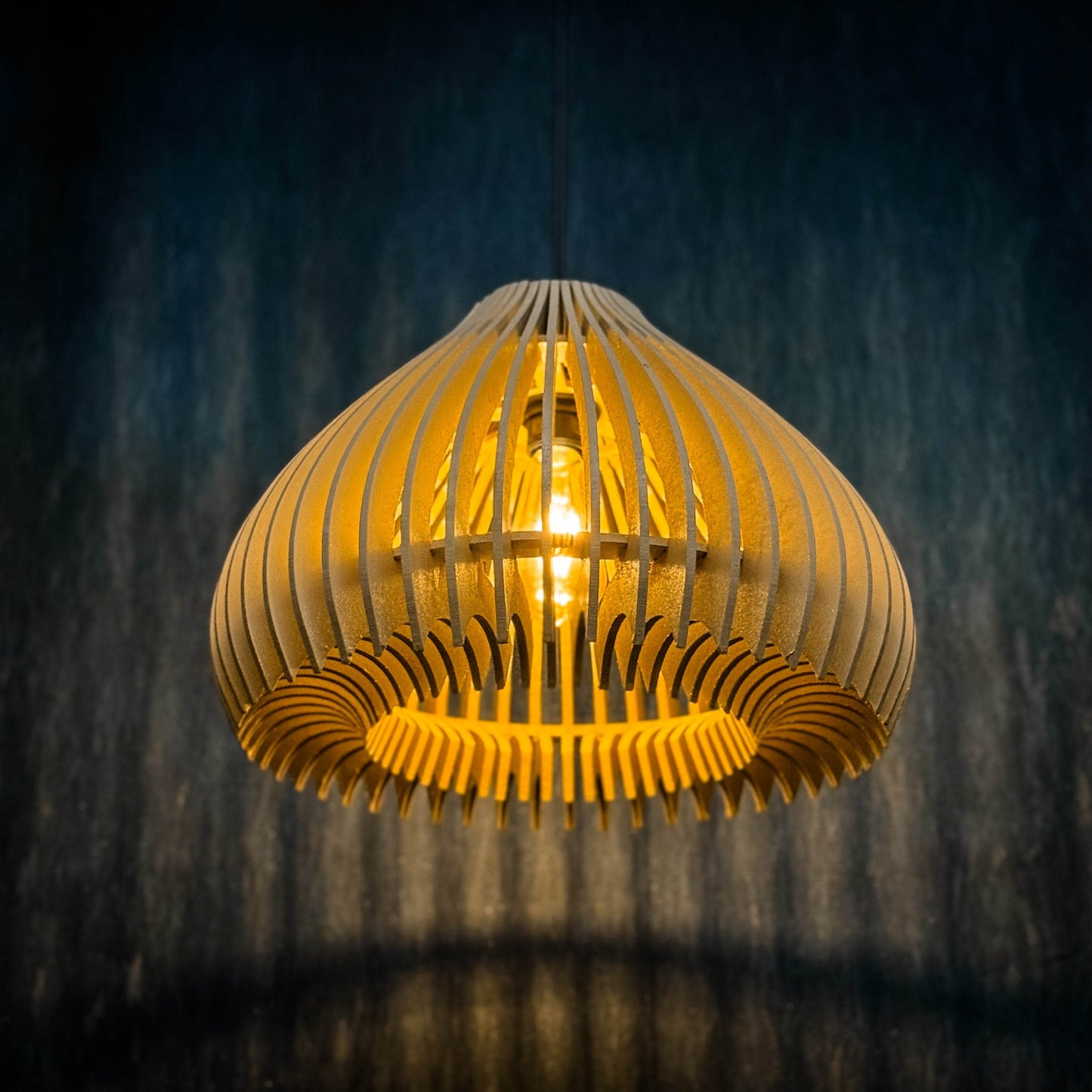 HaloCraft – Sleek Pendant Lamp - SERENES SPACE
